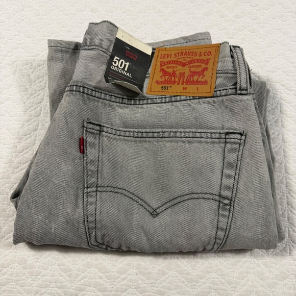 Levis 501 Original Fit Jeans Men Gray Button Fly Straight 35x30 (Fit 35x28) NWT